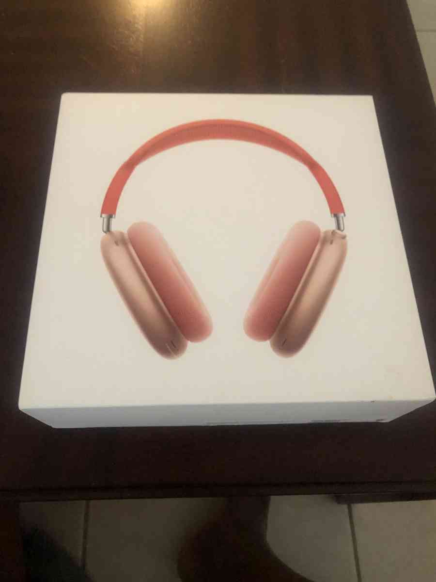 AirPods max - Palm Coast, Florida - FleaMarketBay