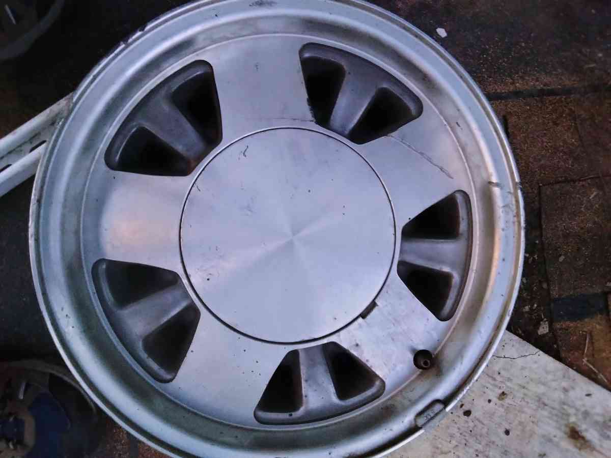 set of 4  5lug chevy rims - Dallas, Texas