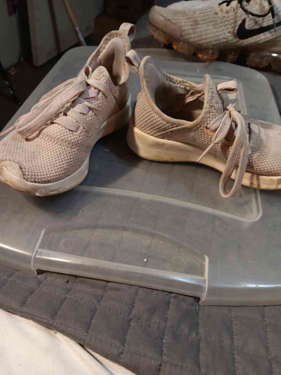 Adidas kids size 11k - Moulton, Alabama - FleaMarketBay