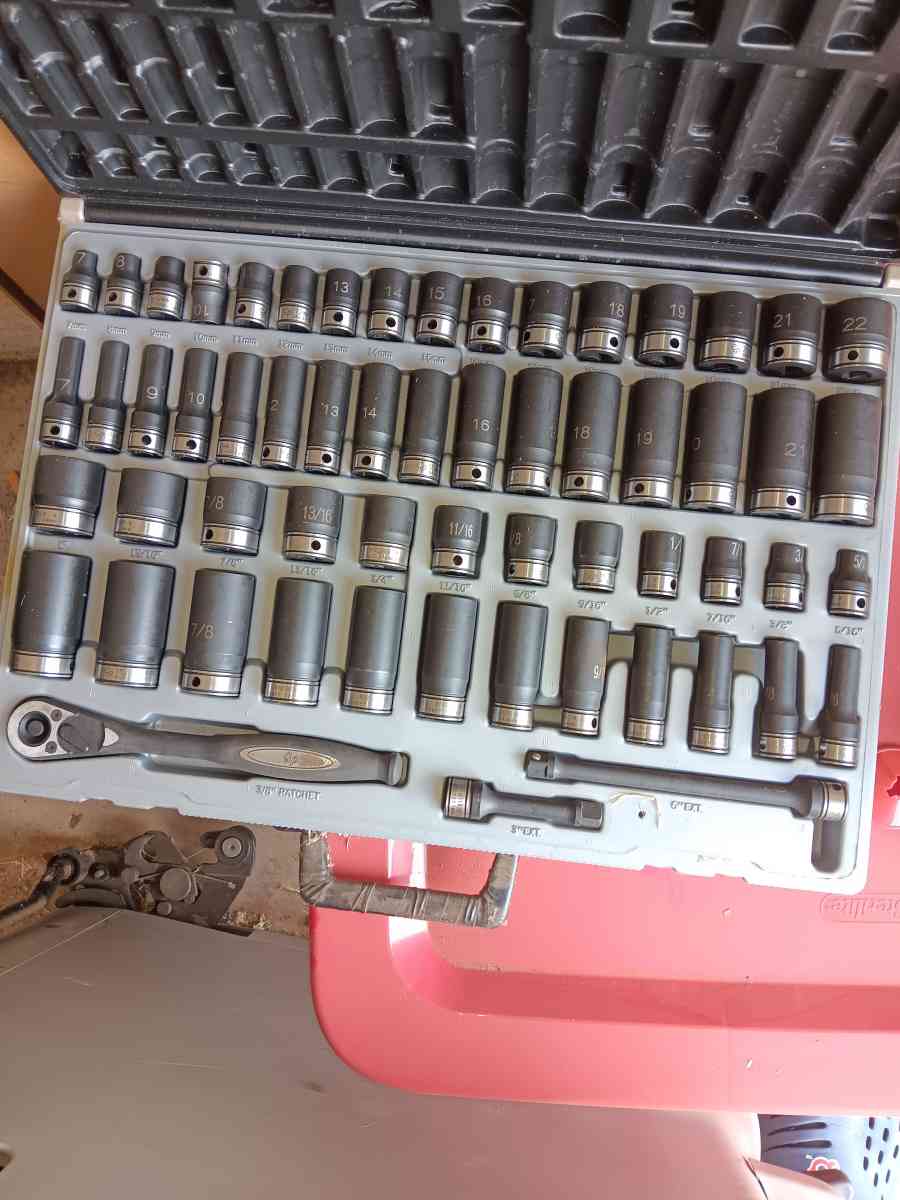 air tools sanders socket sets ect - Lubbock, Texas - FleaMarketBay