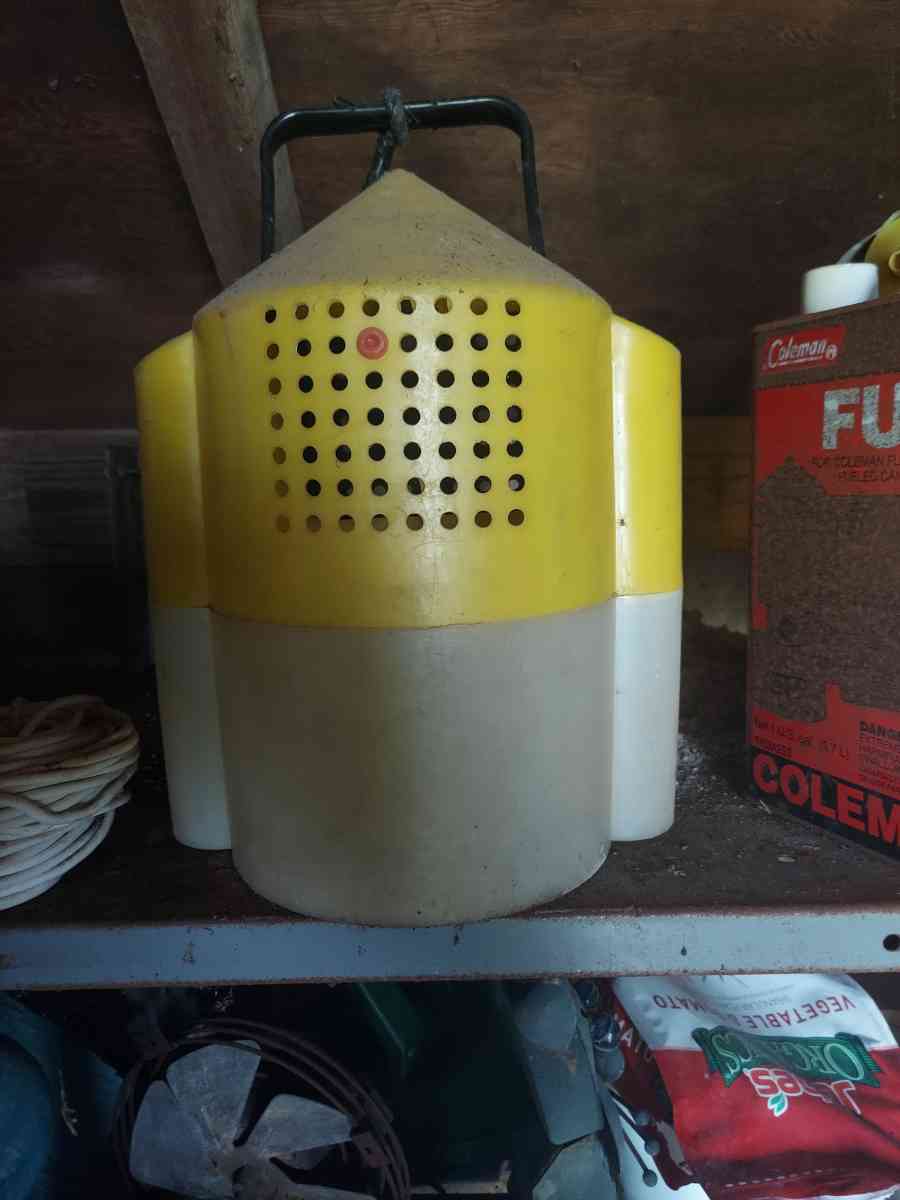 mino bucket - Frankfort, Indiana