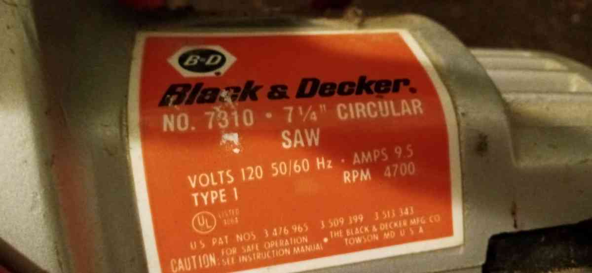 Black and Decker circular saw works good   pick up only - Watertown, New York - FleaMarketBay
