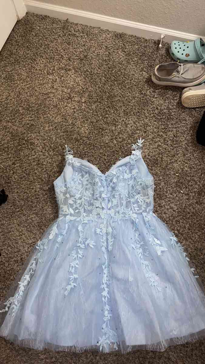 light blue homecoming dress - Newnan, Georgia - FleaMarketBay