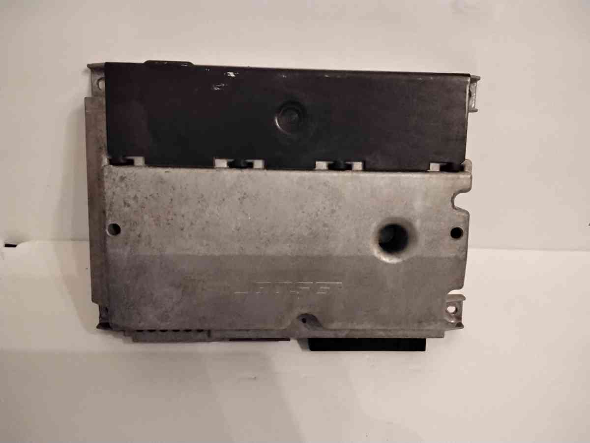 USED  BOSE AMPLIFIER - Griffin, Georgia