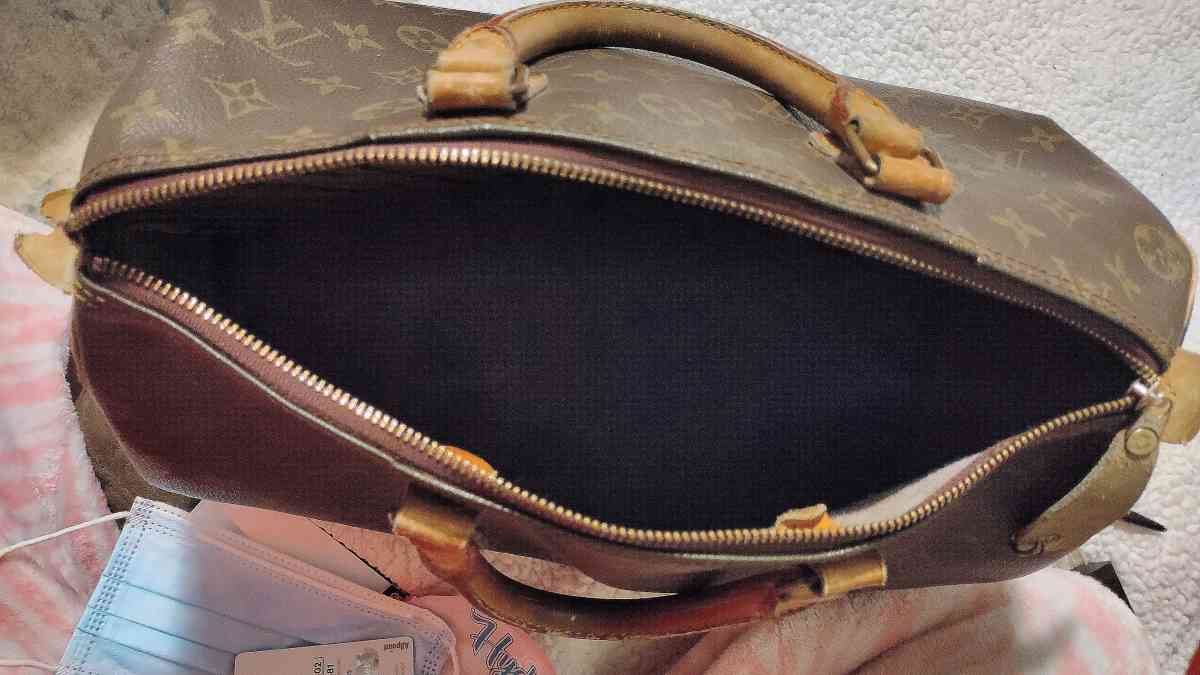 womenshandbag - Franklin, Ohio - FleaMarketBay