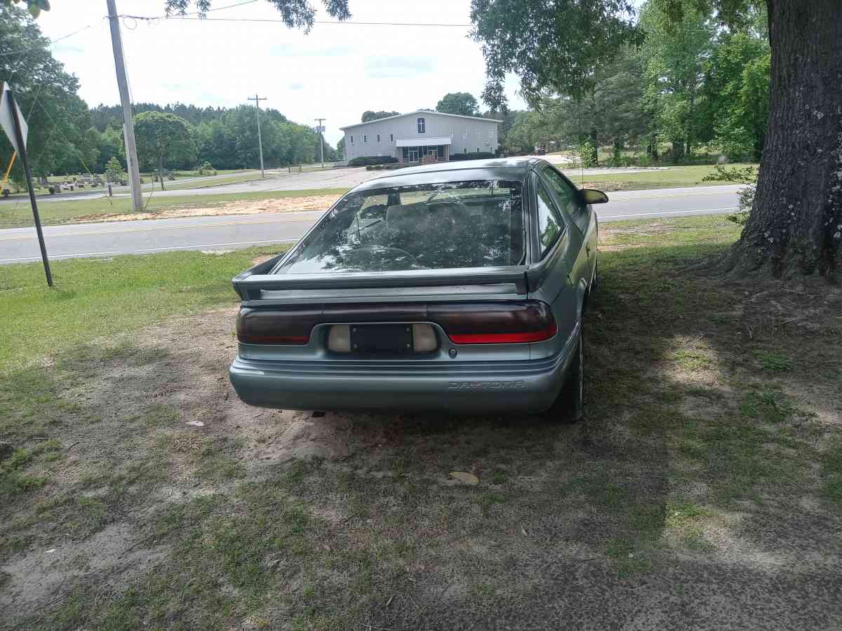 92 Dodge Daytona nonturbo - Fayetteville, North Carolina - FleaMarketBay