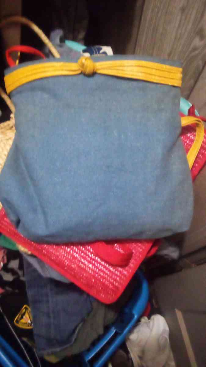 purses - Beaumont, Texas - FleaMarketBay