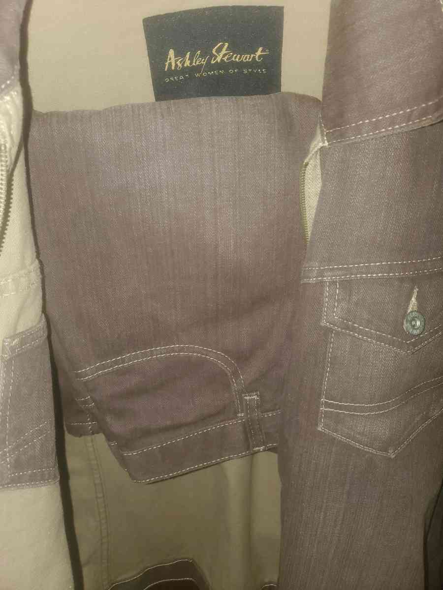 Womens Brown Jacket And Pants Set - Detroit, Michigan - FleaMarketBay