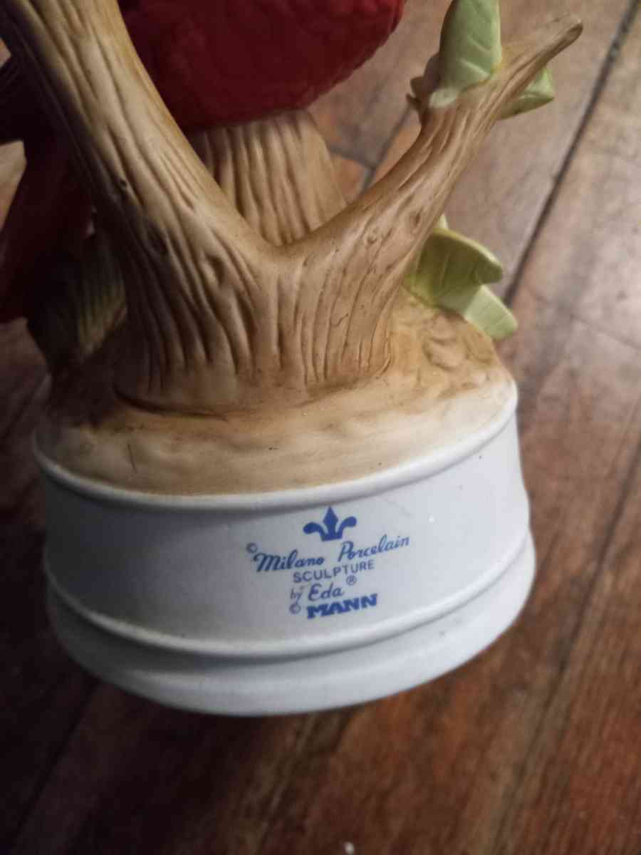 vintage porcelain music box - Bangor, Maine - FleaMarketBay