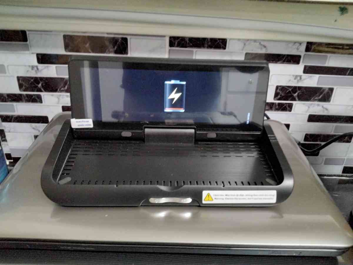 AFTERMARKET ON DASH GPS  SYSTEM WITH BUILTIN  DASH CAM - Griffin, Georgia