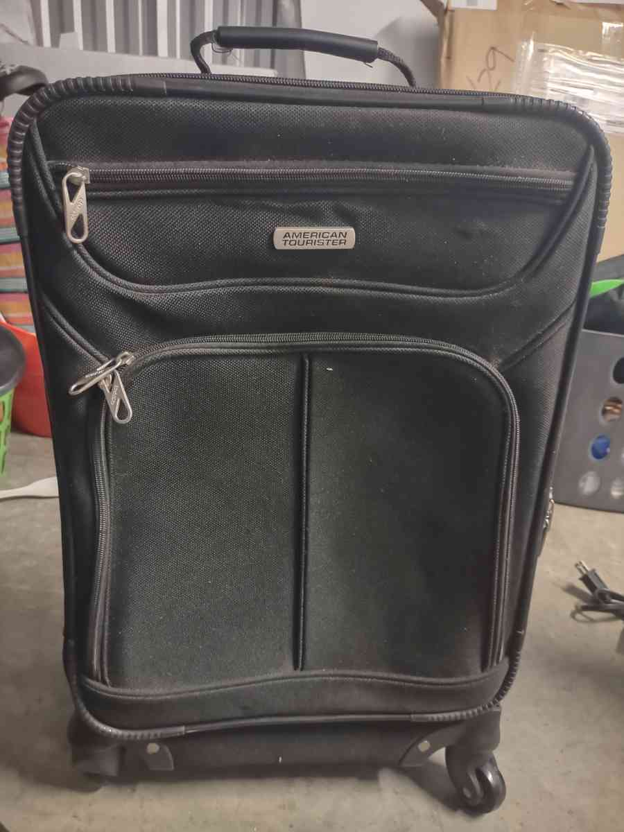 Carryon Softside Luggage black - Jacksonville, Florida - FleaMarketBay