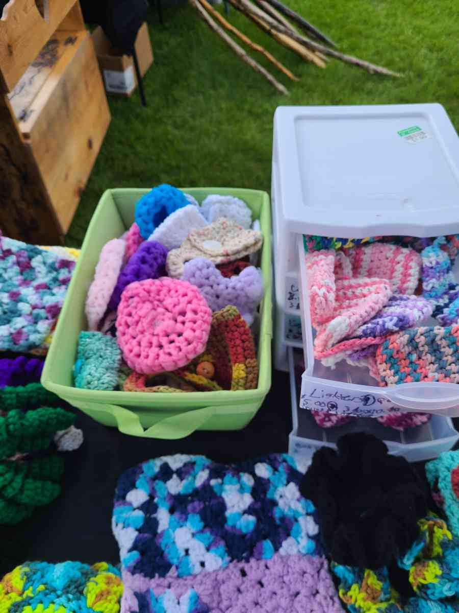 crocheting items - Carver, Minnesota