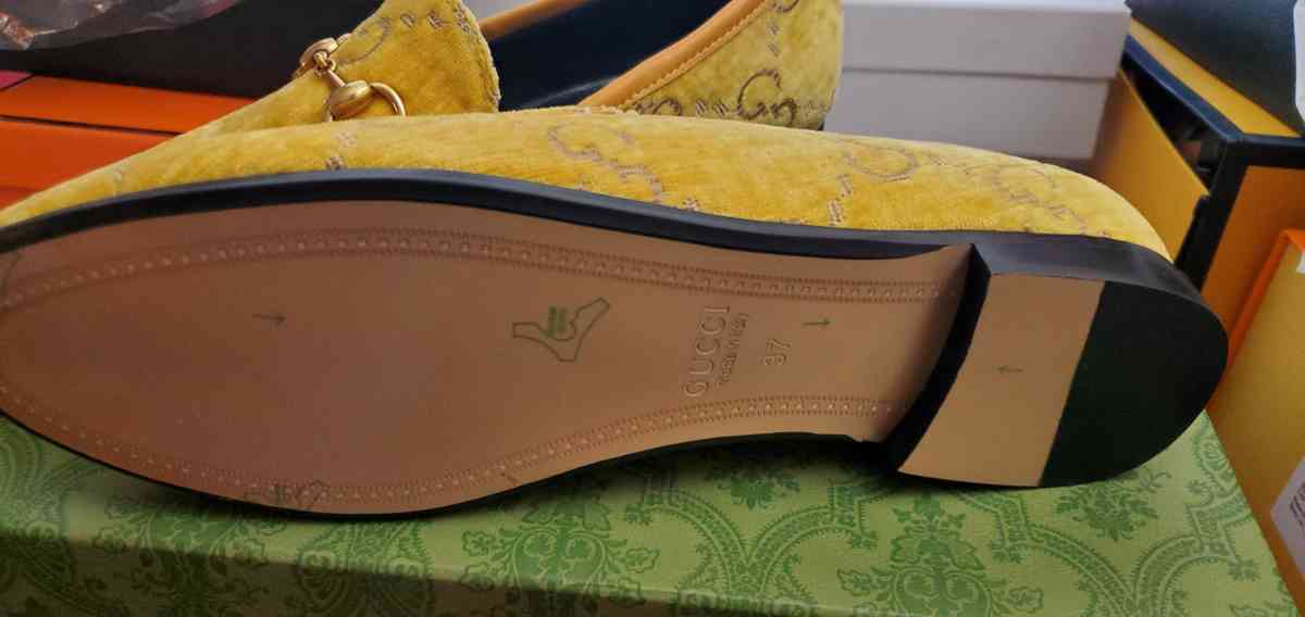 yellow G shoes - Mission Viejo, California - FleaMarketBay