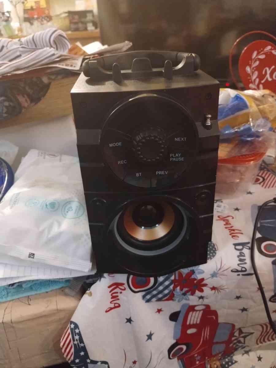 Bluetooth speaker - Columbus, Ohio - FleaMarketBay