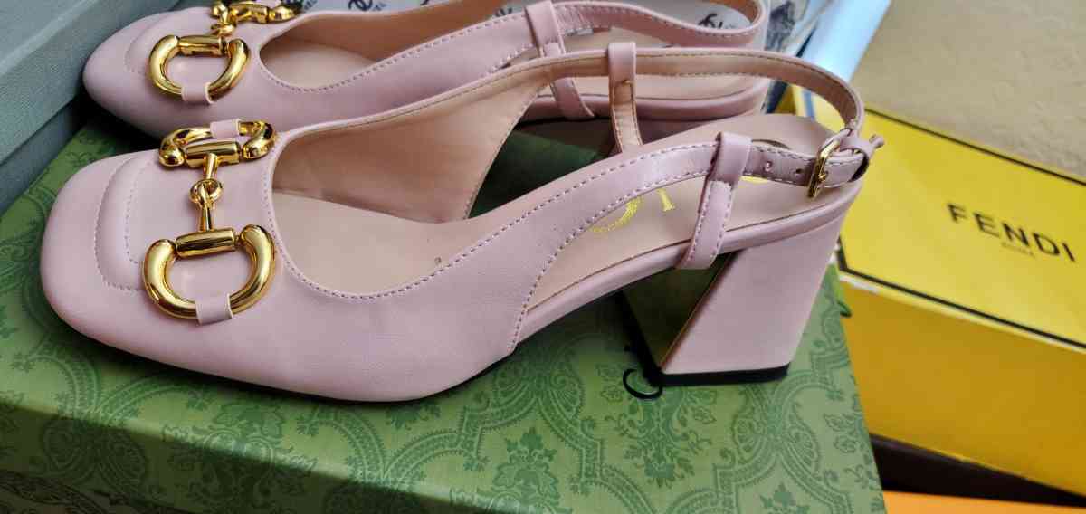 Pink GG cute shoes - Mission Hills, California