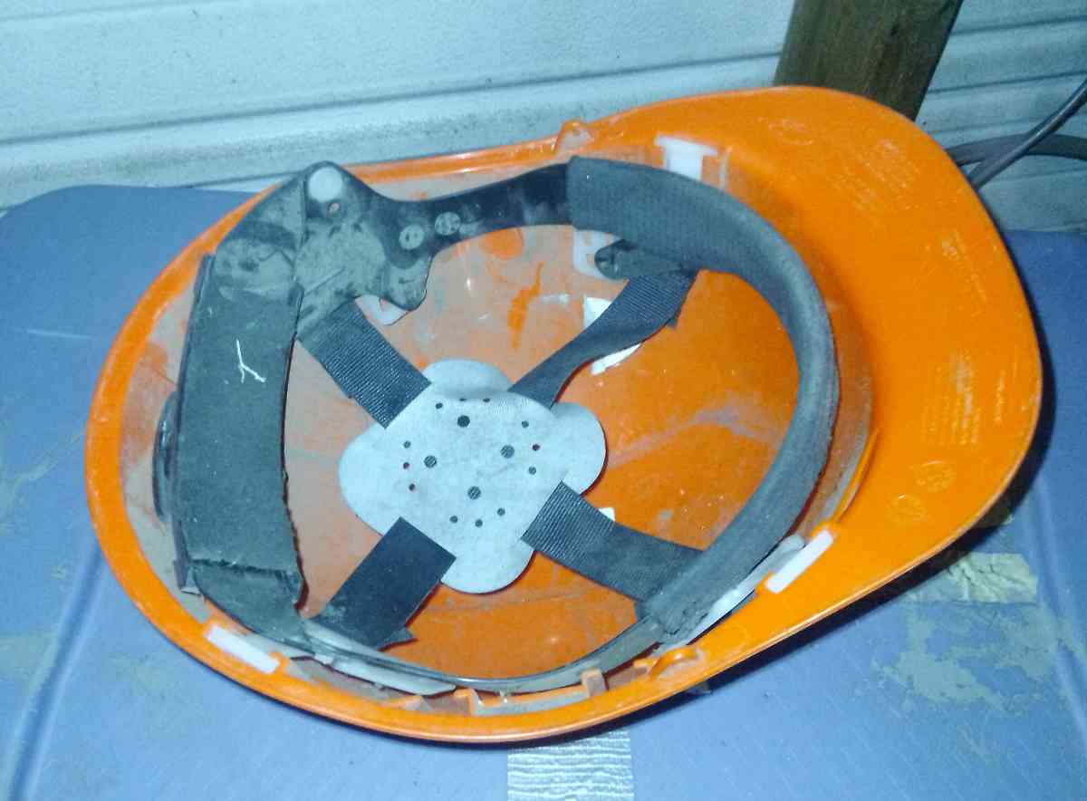 Construction Hat - Gaston, South Carolina - FleaMarketBay