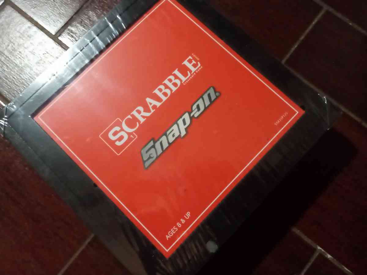 Scrabble Snap on Edition board game - Houston, Texas
