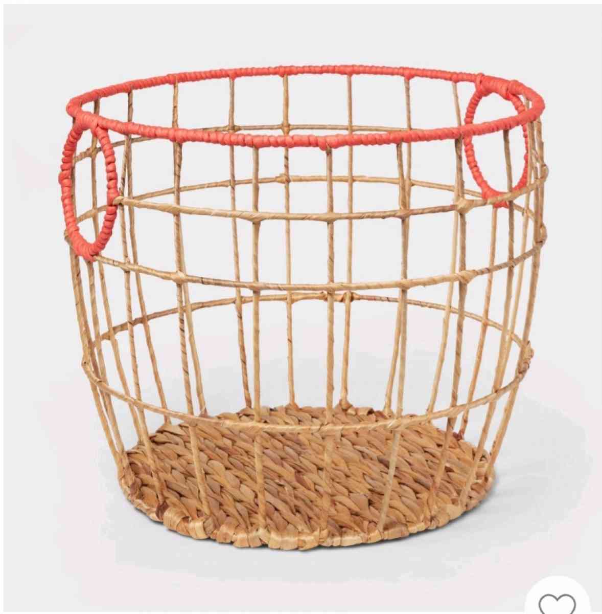 wooven basket - San Diego, California - FleaMarketBay