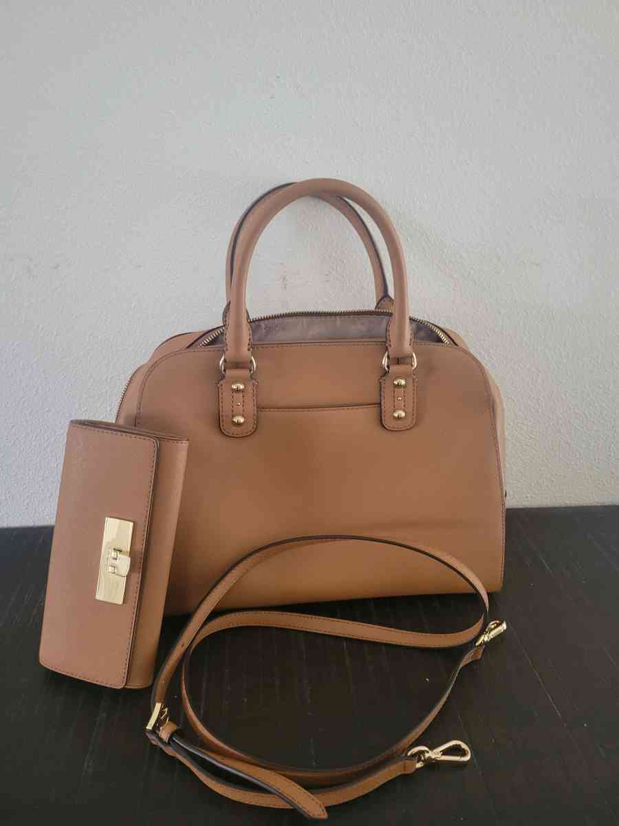 Michael Kors Tote - Tustin, California
