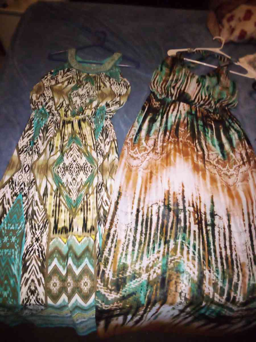 woman clothes - Gillsville, Georgia - FleaMarketBay