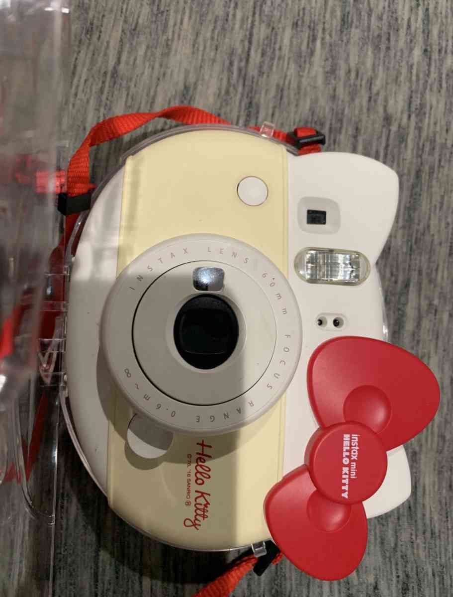 hello kitty limited edition Polaroid camera - Stoughton, Massachusetts - FleaMarketBay