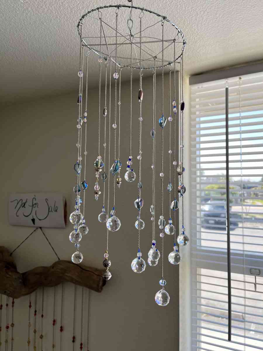 suncatchers and wall hangings crystal and glass beads - Fortuna, California - FleaMarketBay