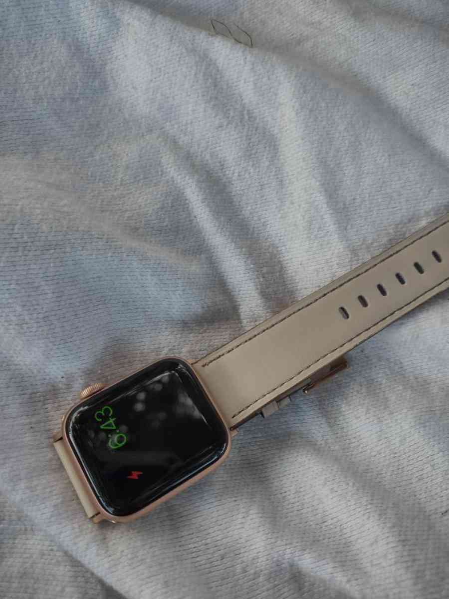 apple watch series 6 40 mm - Kissimmee, Florida