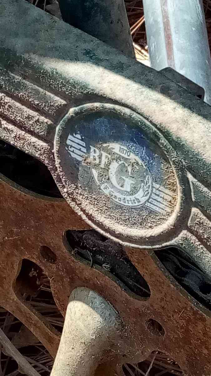 1940s Schwinn Bike - Gaston, South Carolina - FleaMarketBay