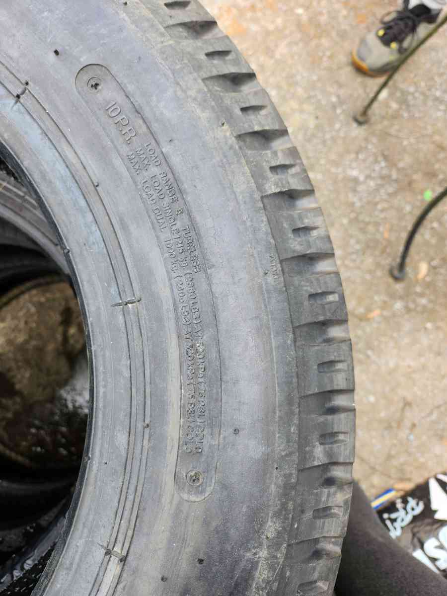4 rv tires - Shenandoah, Virginia - FleaMarketBay