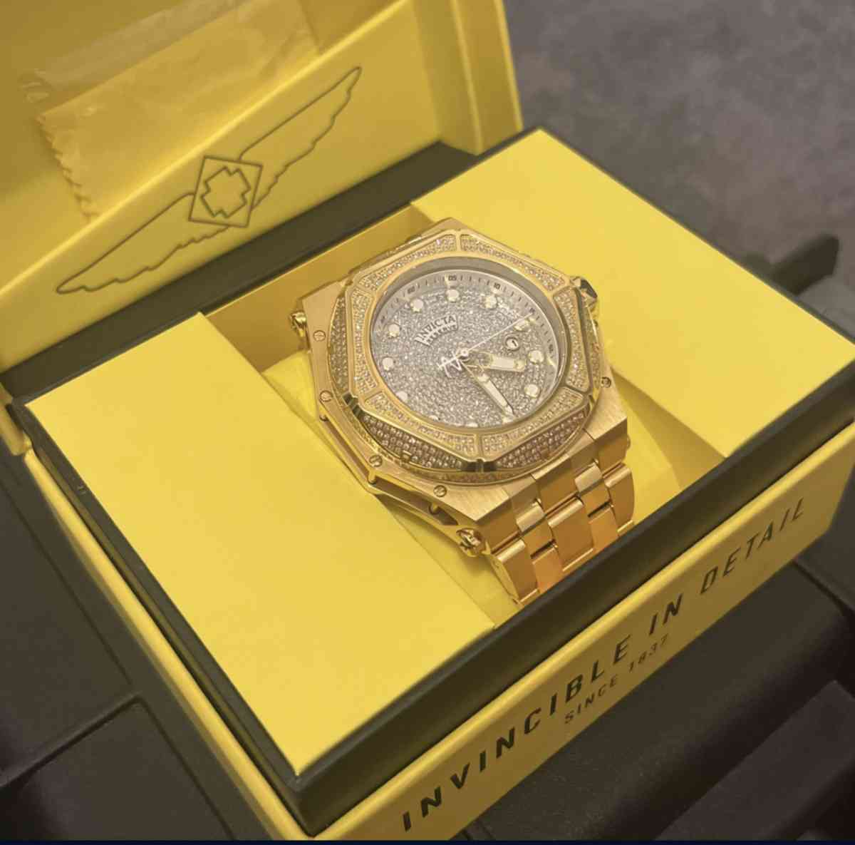 Invicta watch - Las Vegas, Nevada - FleaMarketBay
