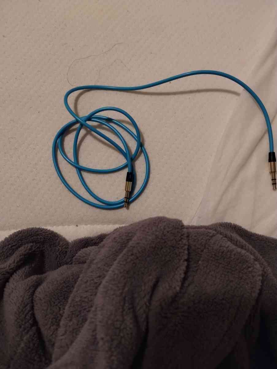 aux cord - Columbus, Ohio - FleaMarketBay