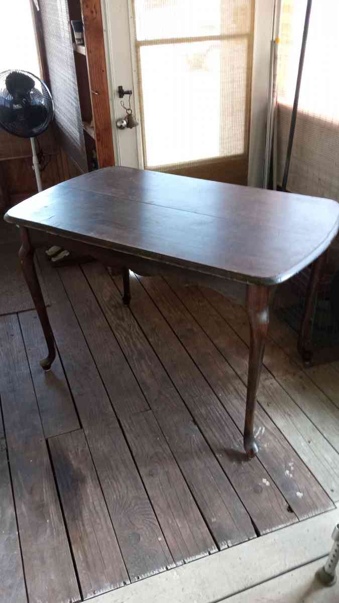 antique table - Salem, Oregon