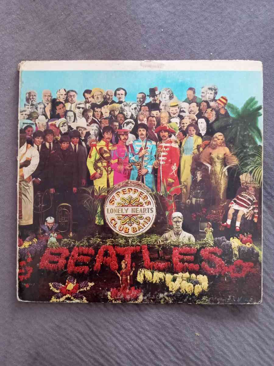 1967 Beatles Sergeant Peppers Lonely Hearts Capitol Records - West Covina, California - FleaMarketBay