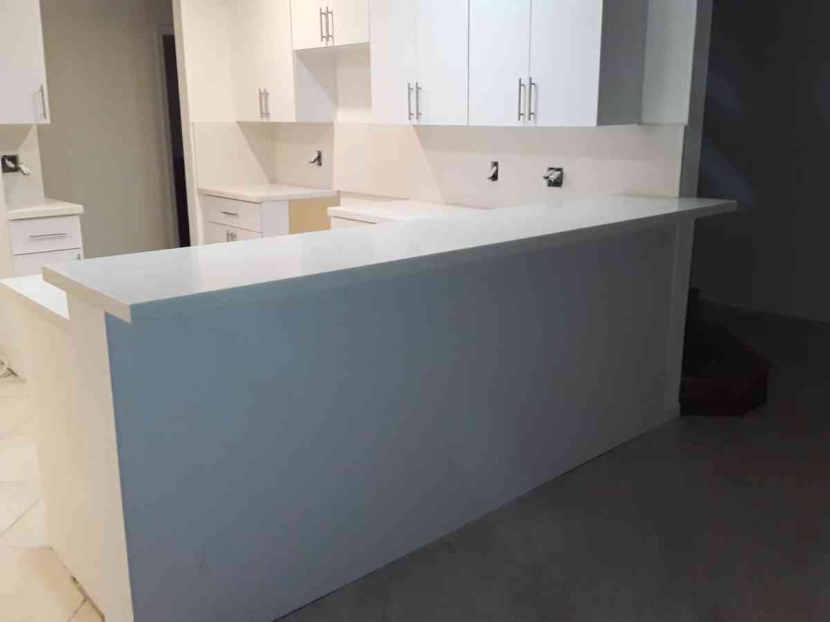 carpenter paint  construction and remodeling in general - Boston, Massachusetts - FleaMarketBay