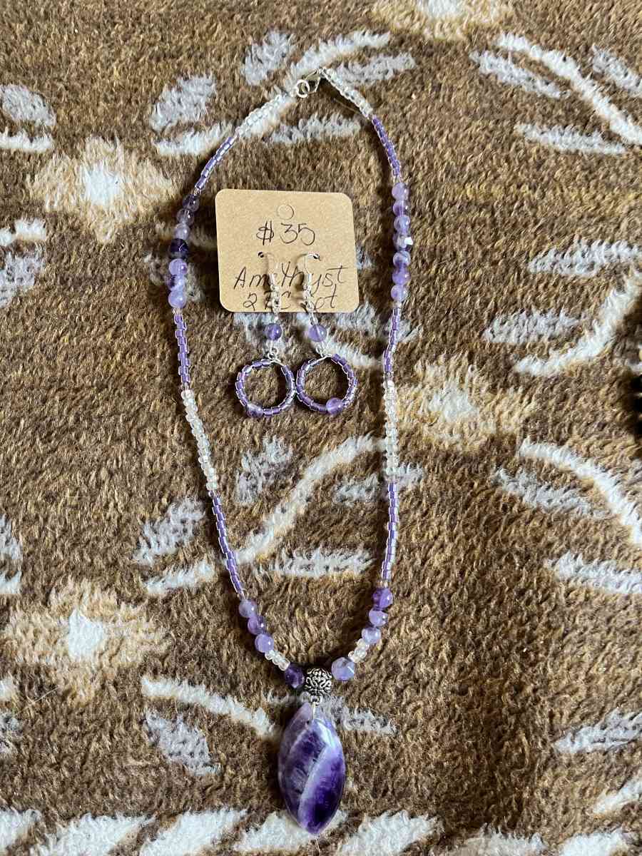 amethyst necklace and earring set - Fortuna, California - FleaMarketBay