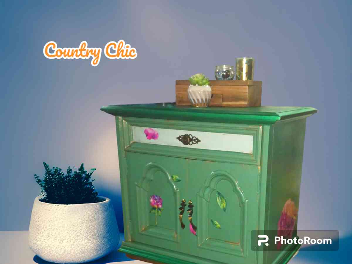 Vintage End Table - Roanoke, Virginia