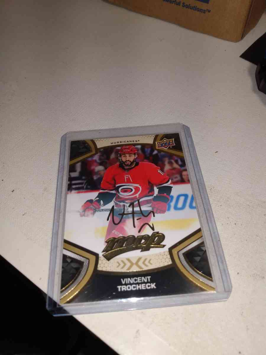 upper Deck MVP 2021 gold autograph Vincent trocheck