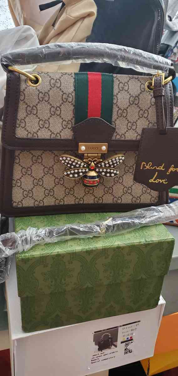 butterfly bagGG - Adelanto, California - FleaMarketBay