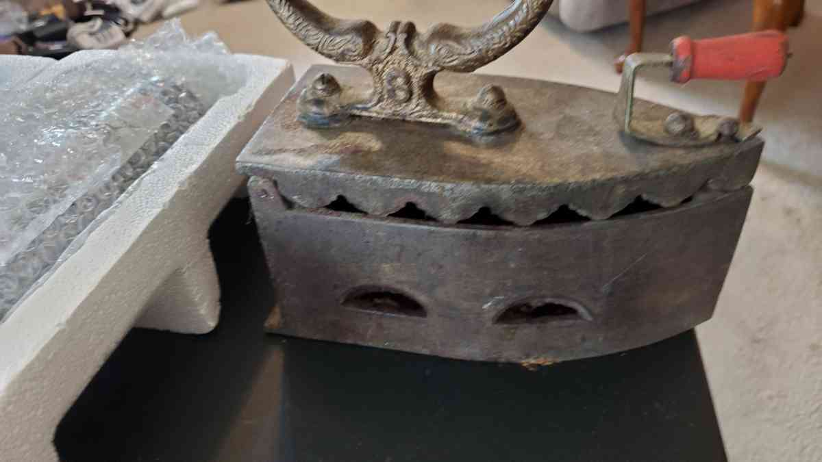 Pioneer Antiuqe Iron - Pelham, Alabama - FleaMarketBay