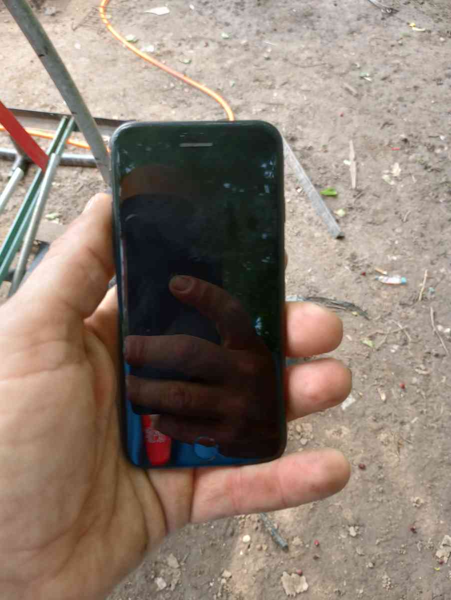 iphone se - Granite City, Illinois