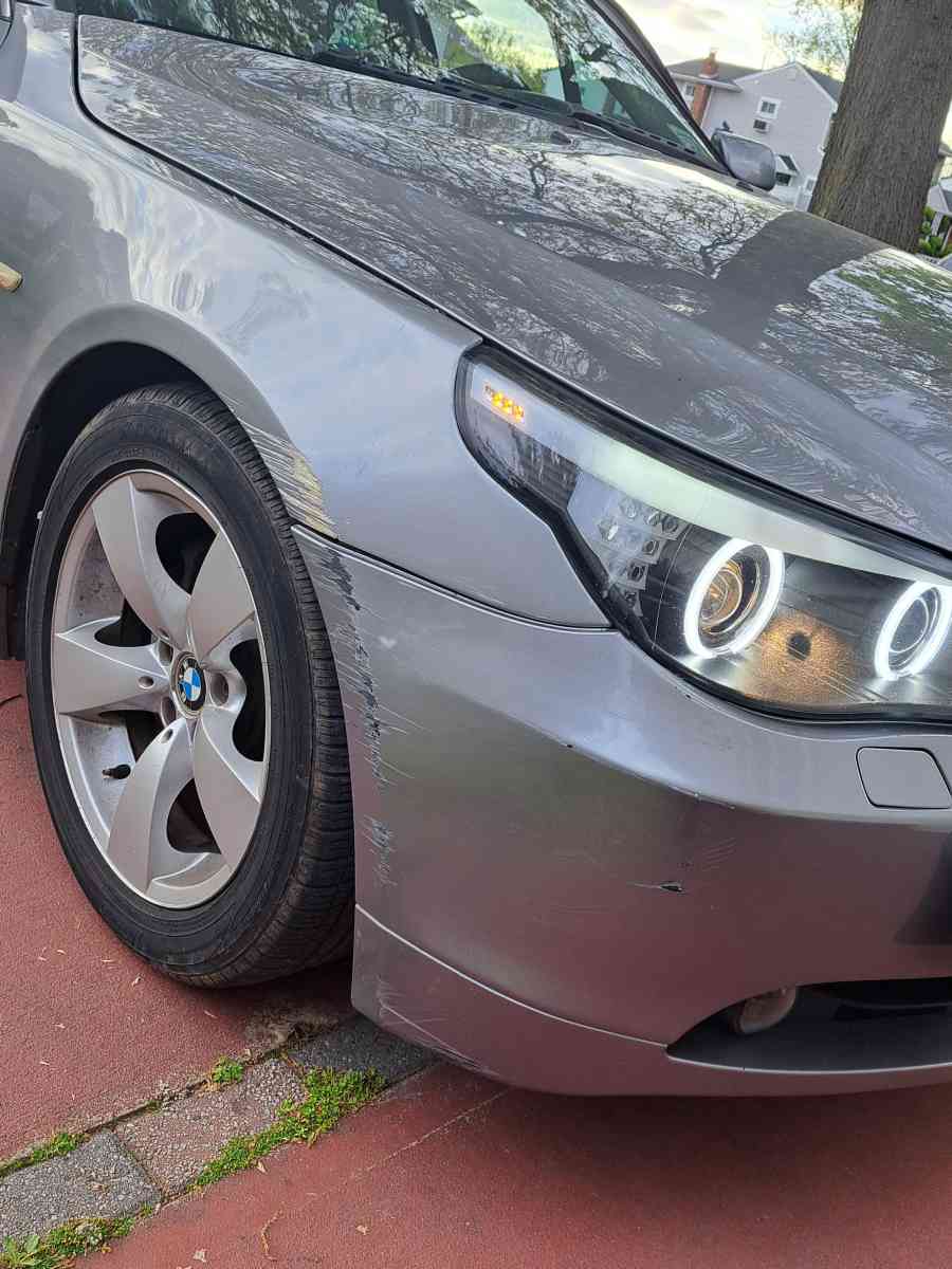 BMW serie 5 2006 - Central Islip, New York - FleaMarketBay