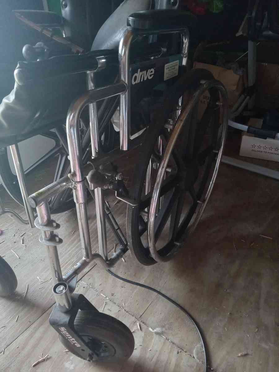 wheelchair - Dunnellon, Florida - FleaMarketBay