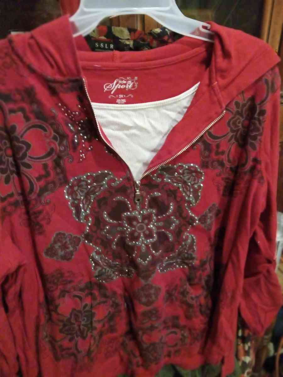 Plus Size Womans Clothes - Dustin, Oklahoma - FleaMarketBay