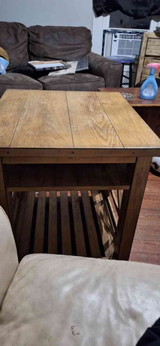 lane furniture end table - Princeton, Kentucky - FleaMarketBay