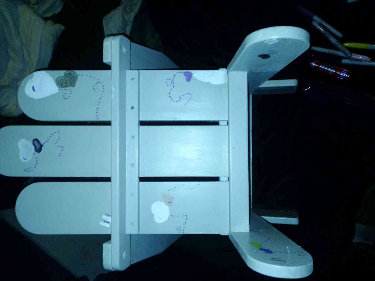 wooden Chair - Gaston, South Carolina - FleaMarketBay