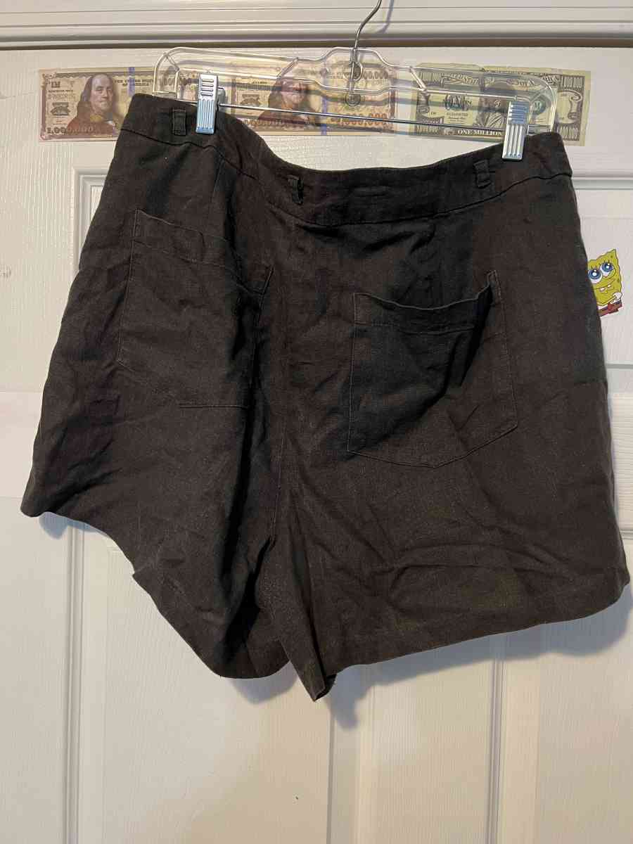 womens shorts size 12 - Laurel, Maryland - FleaMarketBay