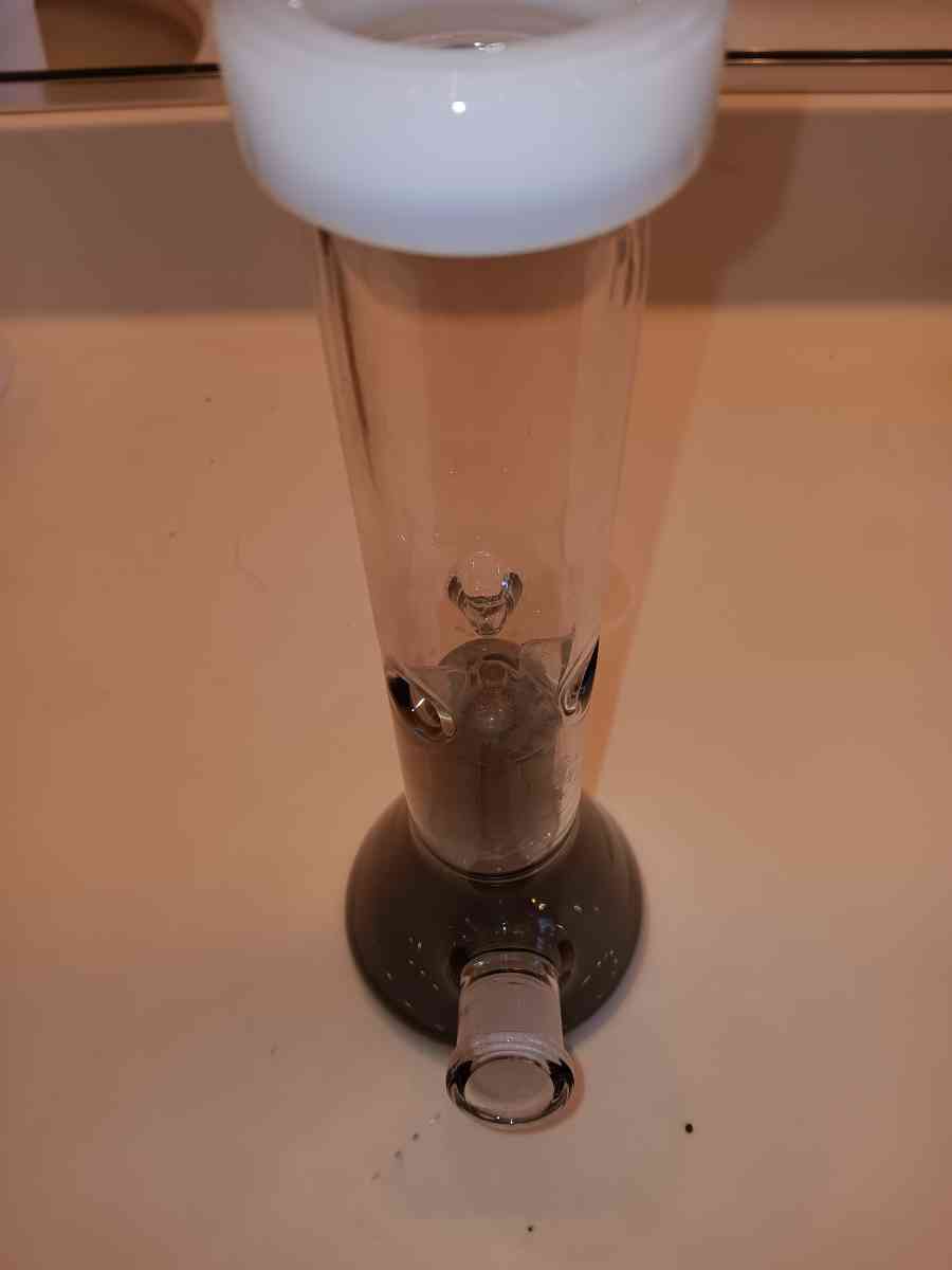 Excellent flower Vase - Corona, California - FleaMarketBay