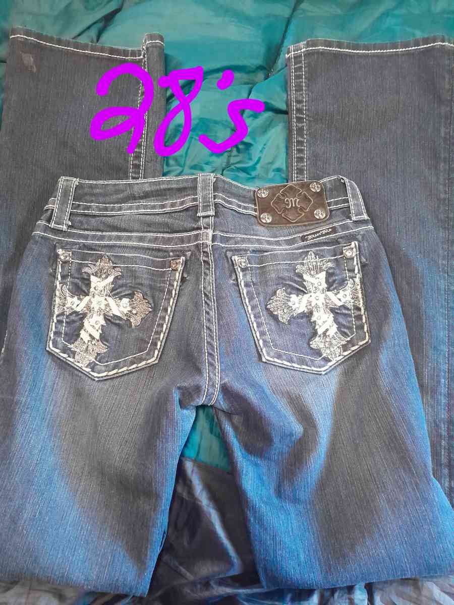 miss me Jeans - Eau Claire, Wisconsin