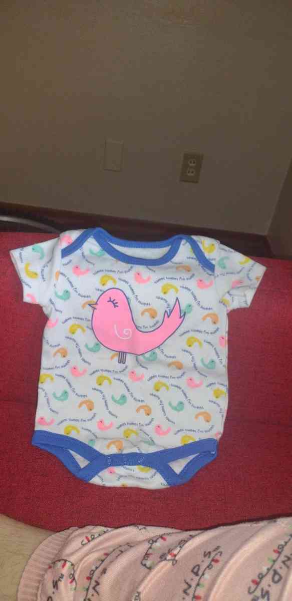 baby clothes 0 and 3 months - Collinsville, Illinois - FleaMarketBay