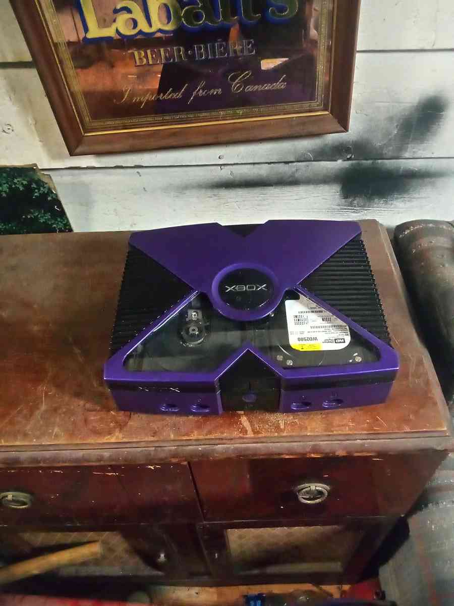 soft modded Xbox with over 2000 games - Lansing, Michigan - FleaMarketBay